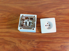 Prise 2 pôles + terre LEGRAND