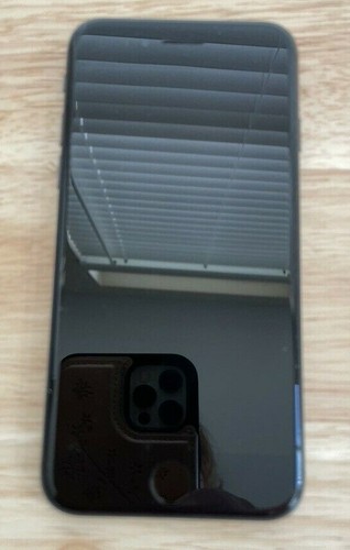 Phone by apple 256 - by,