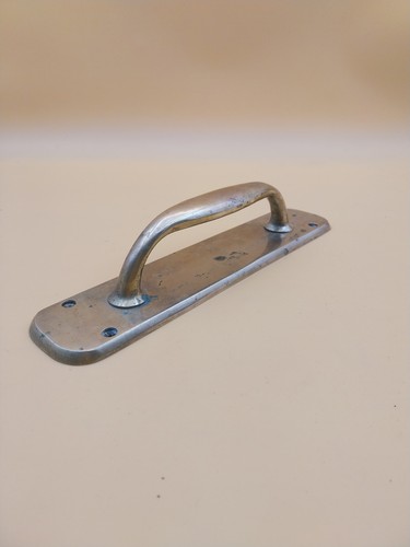 Grande poignée porte - porte, en
