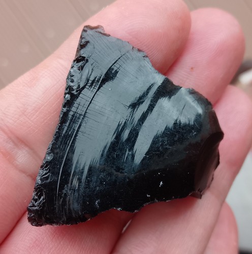 11.17gr 34x34x13mm obsidienne