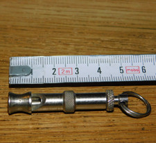 SIFFLET de POCHE ultrasonique