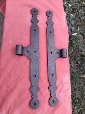 2 Anciennes grosse  pentures  en fer forgé, ferrures charnières 19ème H 52,5 cm
