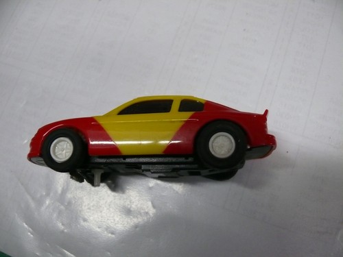Voiture miniature de circuit - ,