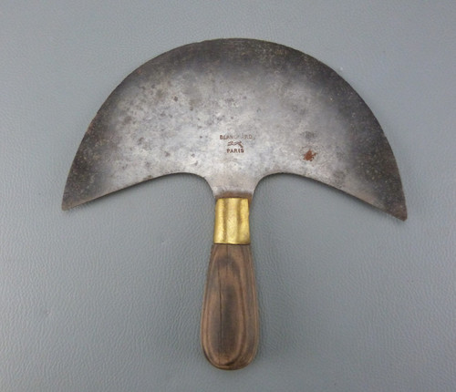 Couteau pied demi - à,