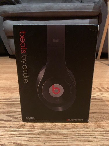 Beats dre studio - by, dr.