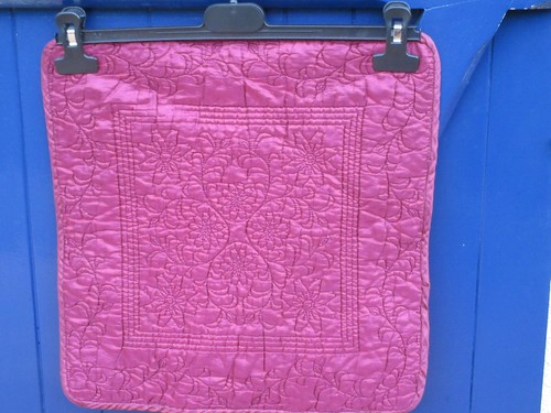 Trois housses coussins - de,