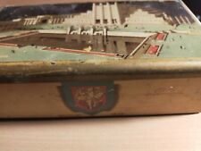 ancienne boite en fer blanc