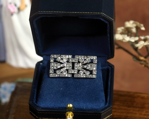 Petite broche art deco - art,