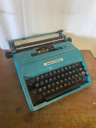Machine écrire ancienne - a,