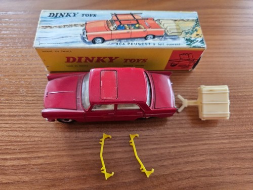 Dinky toys 536 peugeot - dinky,