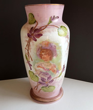 Vase opaline décor femme