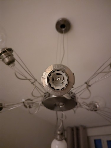 Luminaire suspension - luminaire,