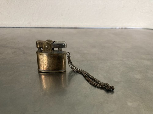 Ancien petit briquet - ancien,