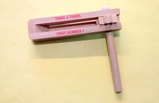 RARE CRÉCELLE ÉQUIPE DE FRANCE MILITAIRE DE SKI JO GRENOBLE 1968 SCHUSS SHUSS ??