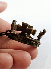 PORTE-CLES - COURONNE 3D - VINS KIRAVI Vidame - Vintage Miniature 1960s -