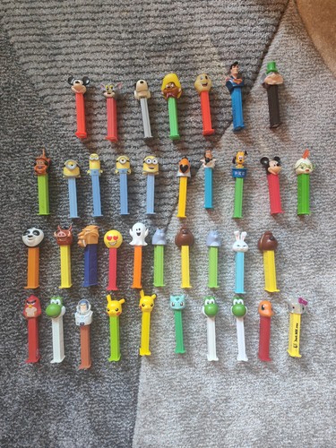 Lot distributeurs pez - 37,