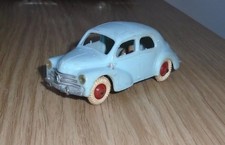 1/43 RENAULT 4CV NOREV ANCIEN made in France chassis métal no dinky toys cij