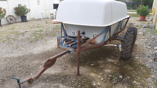 Tonne eau sur remorque - eau,