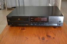 platine cd Sony CDP 750  ( DAC  TDA1541)  bloc optique à changer. Etat rare !