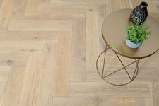 Parquet Massif   Bâton Rompu country Vernis invisible  - colis de  1.872m²