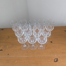 Service de 15 Verres à Pied