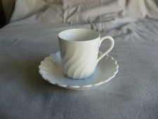 Très belle tasse torsadée en