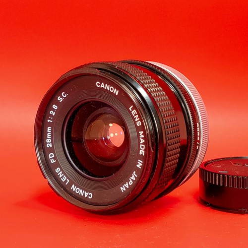 Objectif grand angle - , mf
