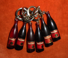 Porte-clés Lot x 6 bouteilles vin VALCOOP  Très belles étiquettes Coopérative