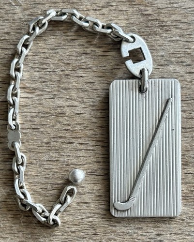 Rare porte clés - rare, chabrand