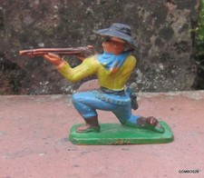 SOLDAT CLAIRET NESTLE  FAR-WEST / FIGURINE COWBOY FUSIL A GENOUX  NO STARLUX
