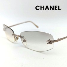 Lunettes de soleil CHANEL