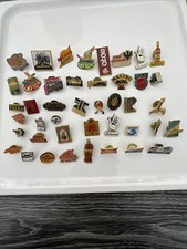 LOT PINS PIN’S VARIÉS AVEC