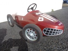 Voiture à pédales Ferrari