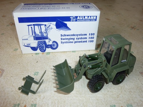 Conrad militaire - 1/50°,
