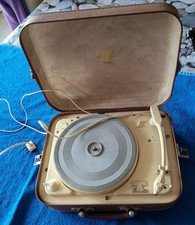 ANCIEN TOURNE DISQUE MARQUE TEPPAZ DANS UNE PETITE VALISETTE DANS SON JUS