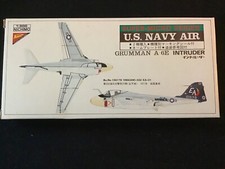 Maquette Nichimo Grumman A-6E Intruder + F-8E Crusader 1:300