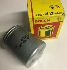 Filtre gazole BOSCH 1457434123 - MERCEDES = KNECHT KC631D - Purflux CS435A