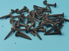 ANCIENS CLOUS  FER FORGE NUMEROTES  SNCF TRAVERSES RAILS 53 Pièces