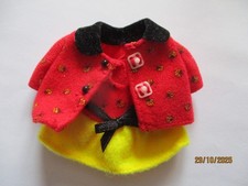 Tenue pour poupée Barbie " Shelly,  Fahsion avenue " ( 483 )