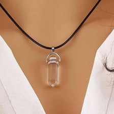 Un Pendentif Cristal de roche, Quartz cristal, Collier avec Cordon offert