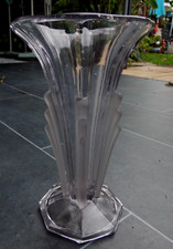 Beau Vase Art Déco Transparent et Dépoli Signé France