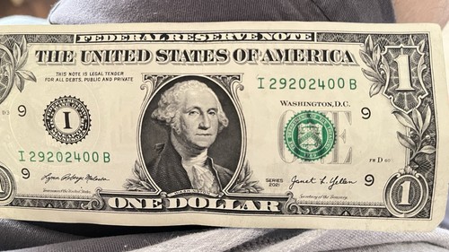 Error dollar bill serial - error…..dollar,
