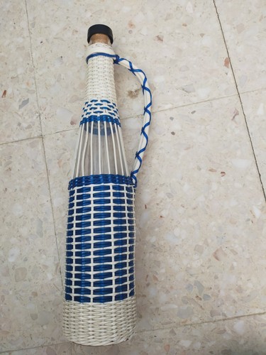 Bouteille verre recouverte - verre,
