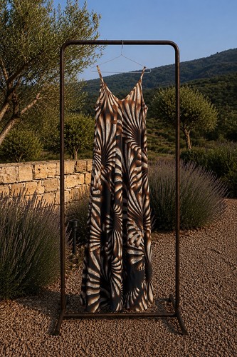 Très belle robe longue - , à