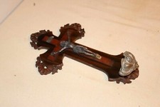 objets religieux liturgique Ancien crucifix mural christ et bénitier de 37 cm