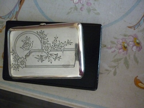 Etui cigarettes argent - a,
