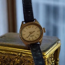 Montre Vintage Nina Ricci