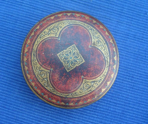 V69 boite ancienne - v69,