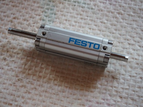 Vérin festo advu pa - pa, s2