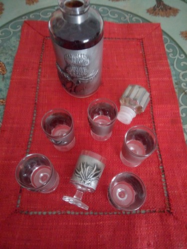 Service liqueur verre et - à, en